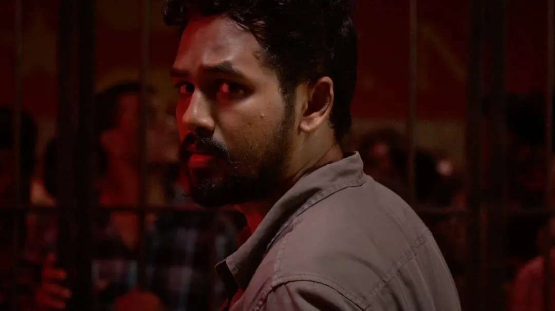 KADAISI ULAGA POR REVIEW: Hiphop Tamizha Adhi's Sci-Fi Gambit