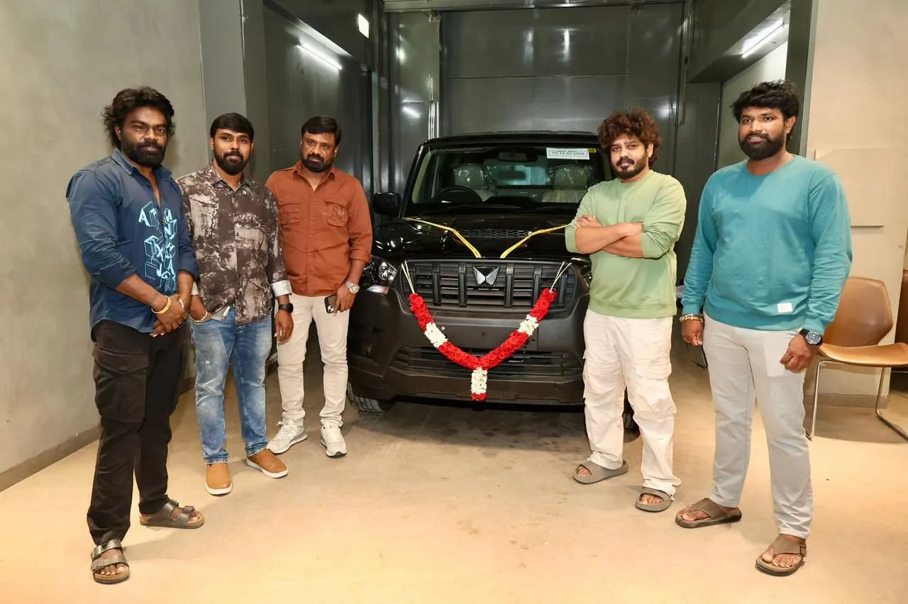 Hot Spot 2 Much team with the Mahindra SUV gifted to director Vignesh Karthick