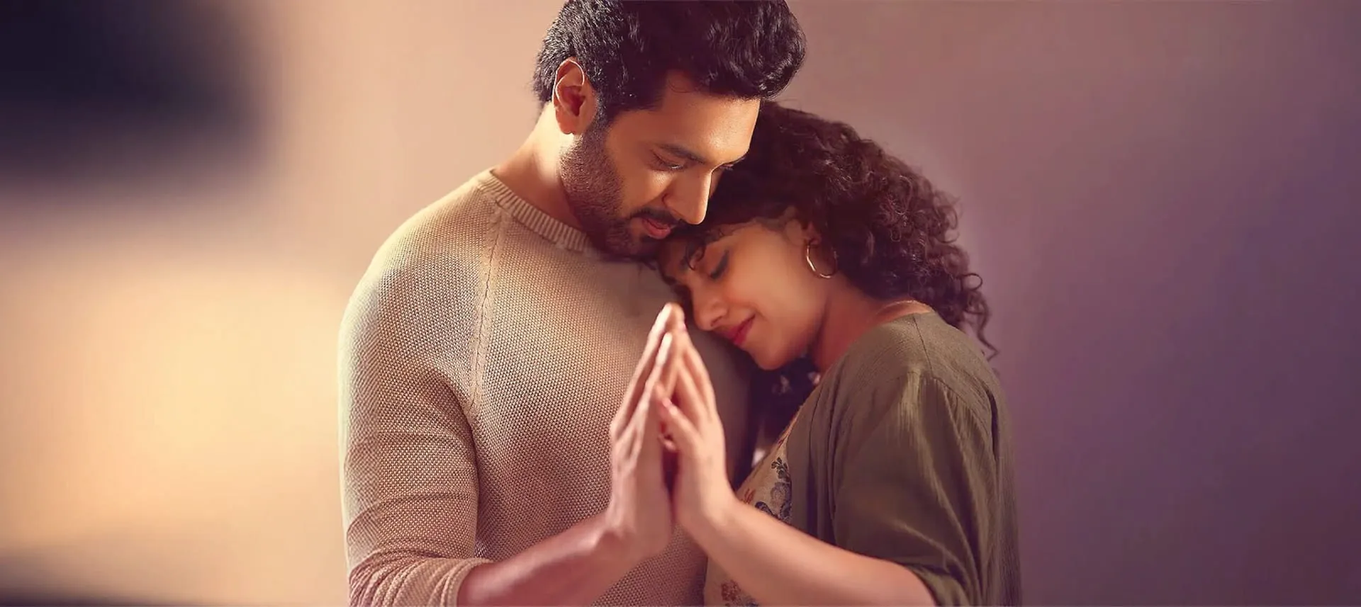 Kadhalikka Neramillai: Enjoyable Moments in a Familiar Romance