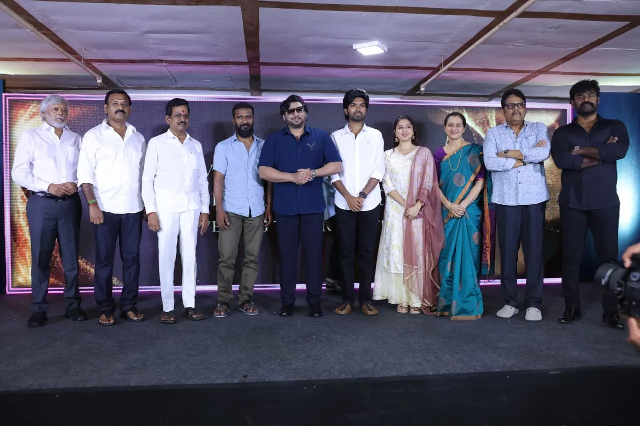 Prashanth and dignitaries on his birthday film launch