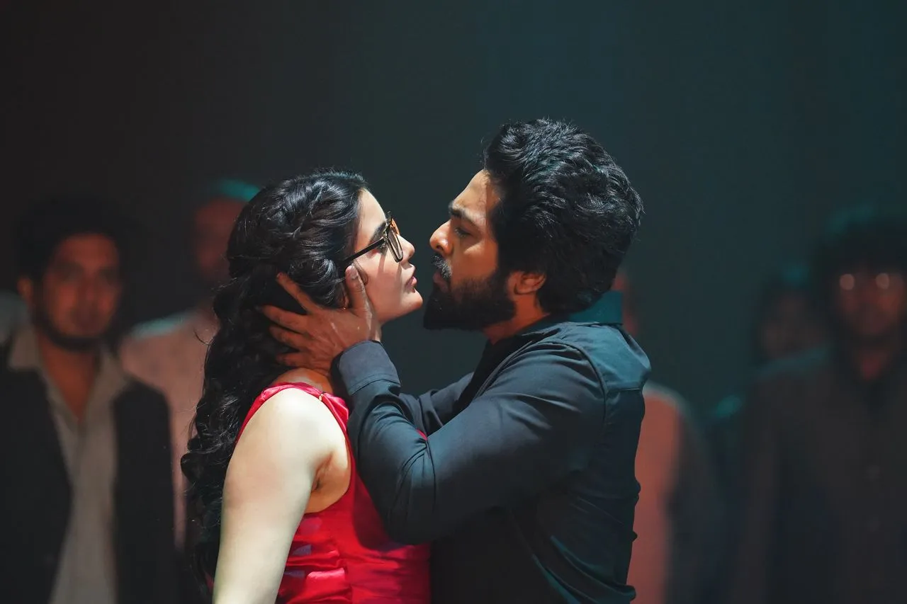 GV Prakash Kumar in a romantic scene from Mental Manadhil