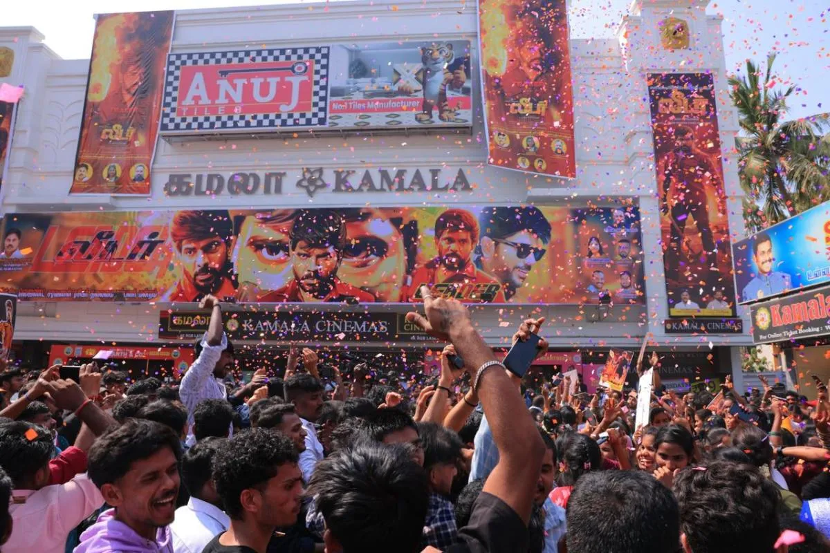 Fans celebrating outside Kamala Cinemas for the Leader teaser launch