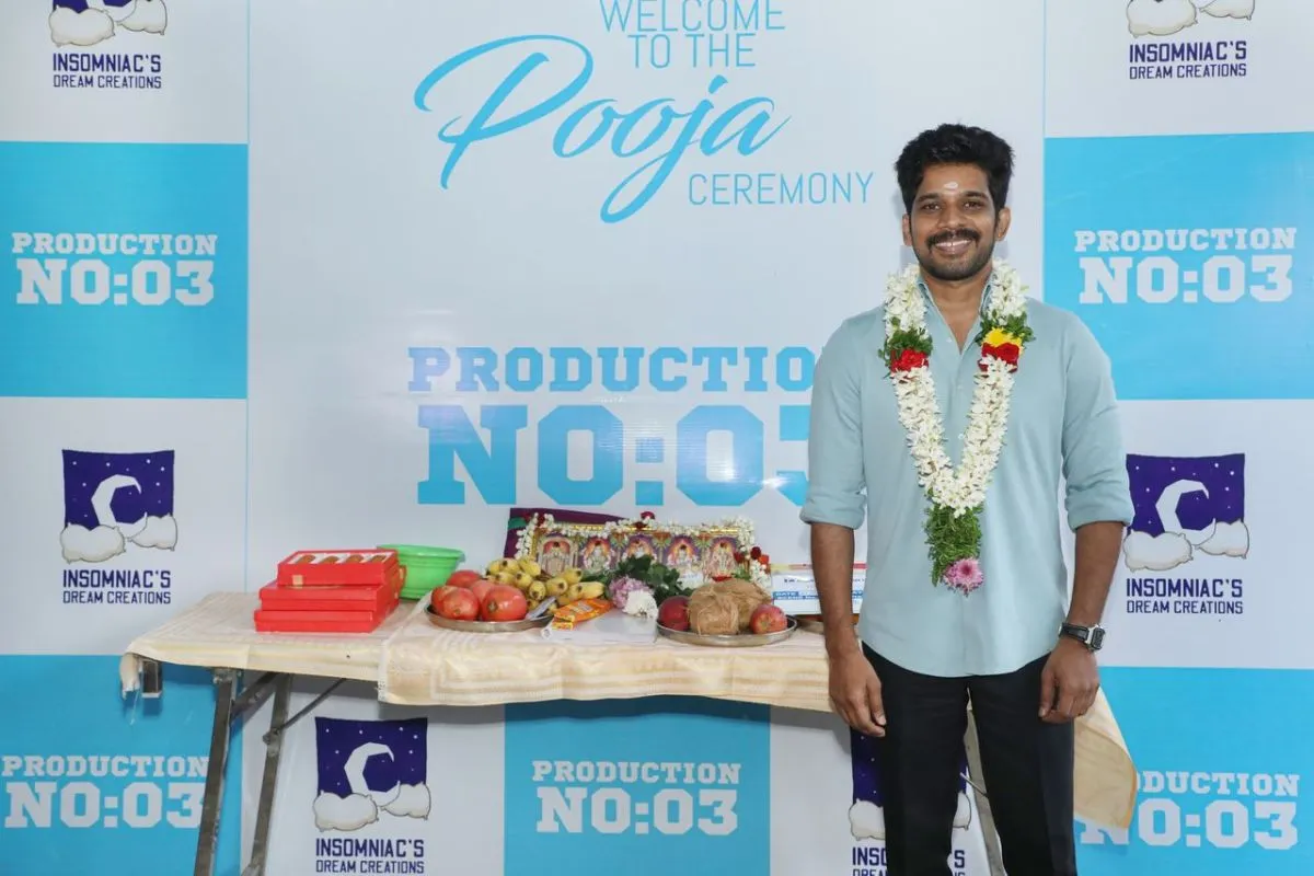 Kumaran Thangarajan at the pooja ceremony for his new investigative thriller