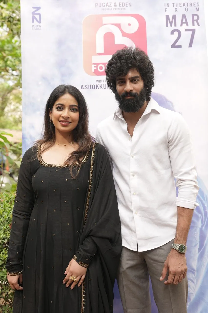 Lead pair Sudarshan Govind and Archana Ravi at the Nee Forever launch