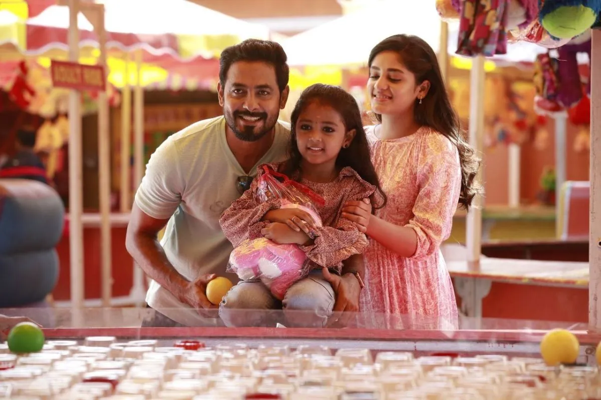 Aari Arjunan with family at a carnival in 4th Floor