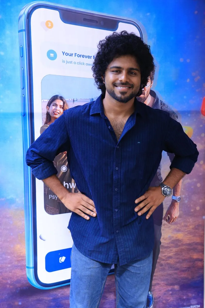 Cast member at the Nee Forever audio launch event