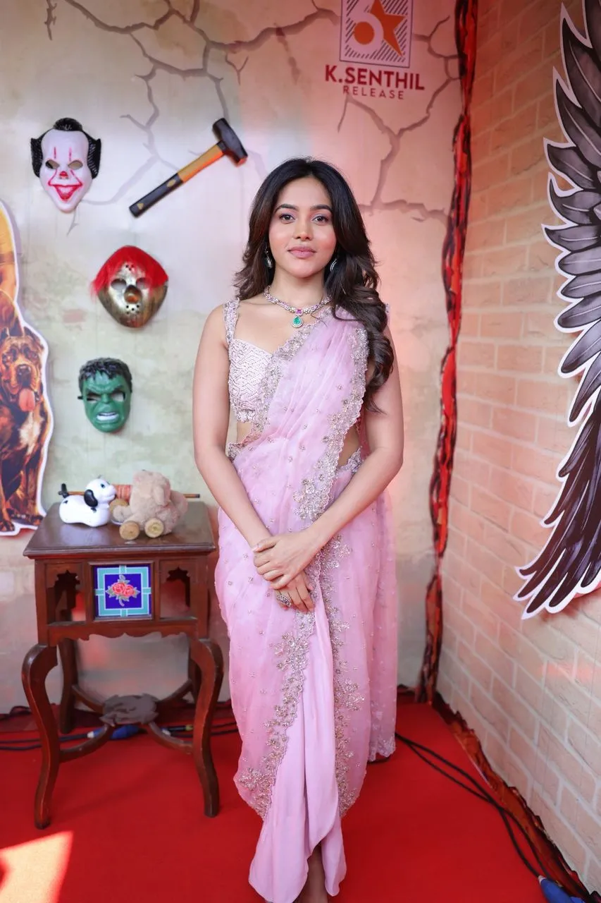 Actress at the Kaalidas 2 event