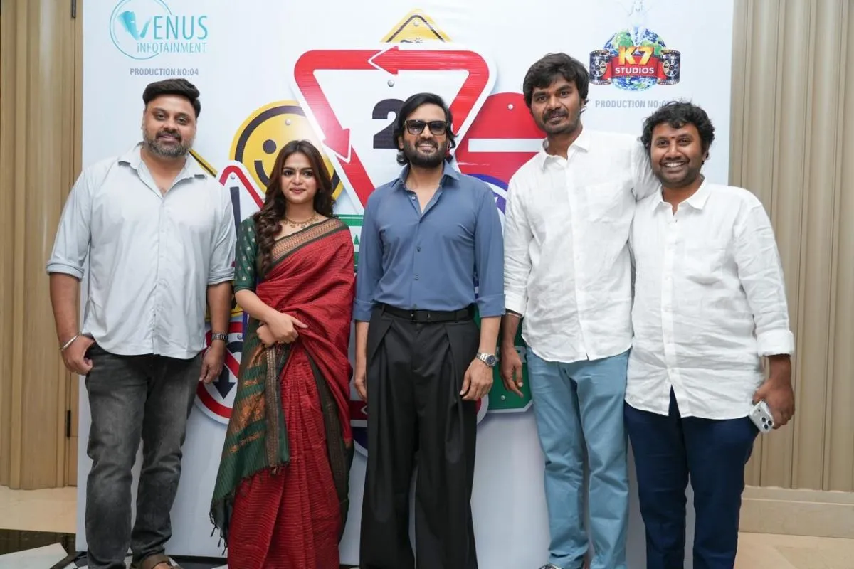 Santa 20 team including Santhanam, Gopika Ramesh and the producers