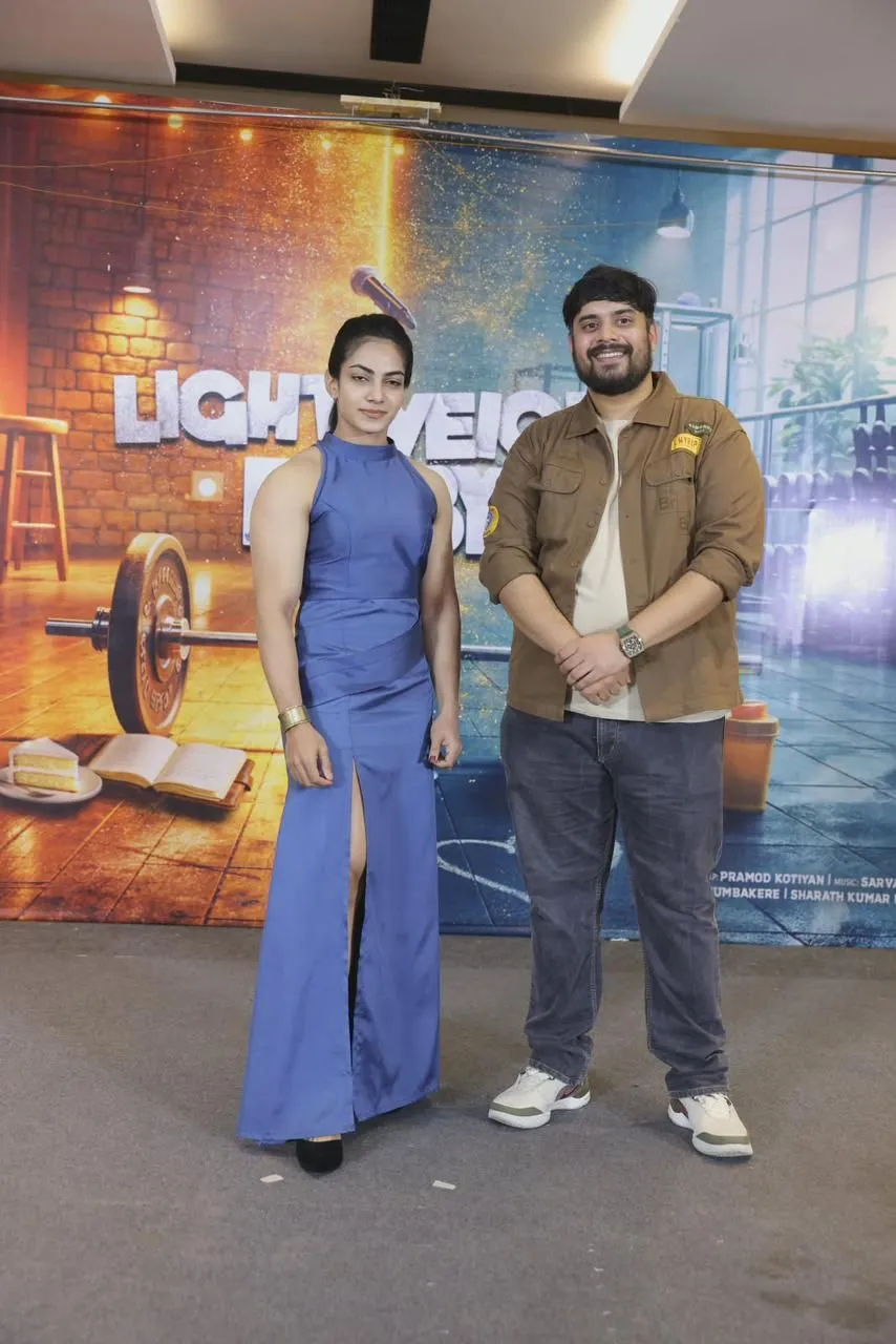 Aarthi Krishna with Vickels Vikram at the Lightweight Baby launch